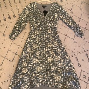 Club Monaco Sage pitched sleeve dress NEVER WORN